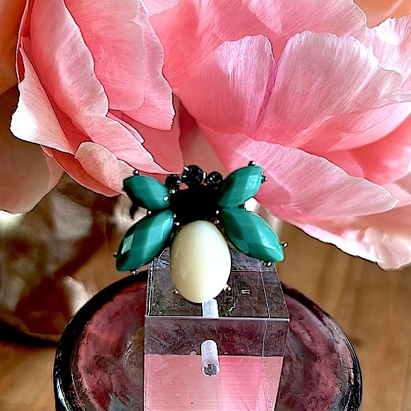 Faceted Crystal & Stone Bee Ring - NEW - Picture 5 of 5